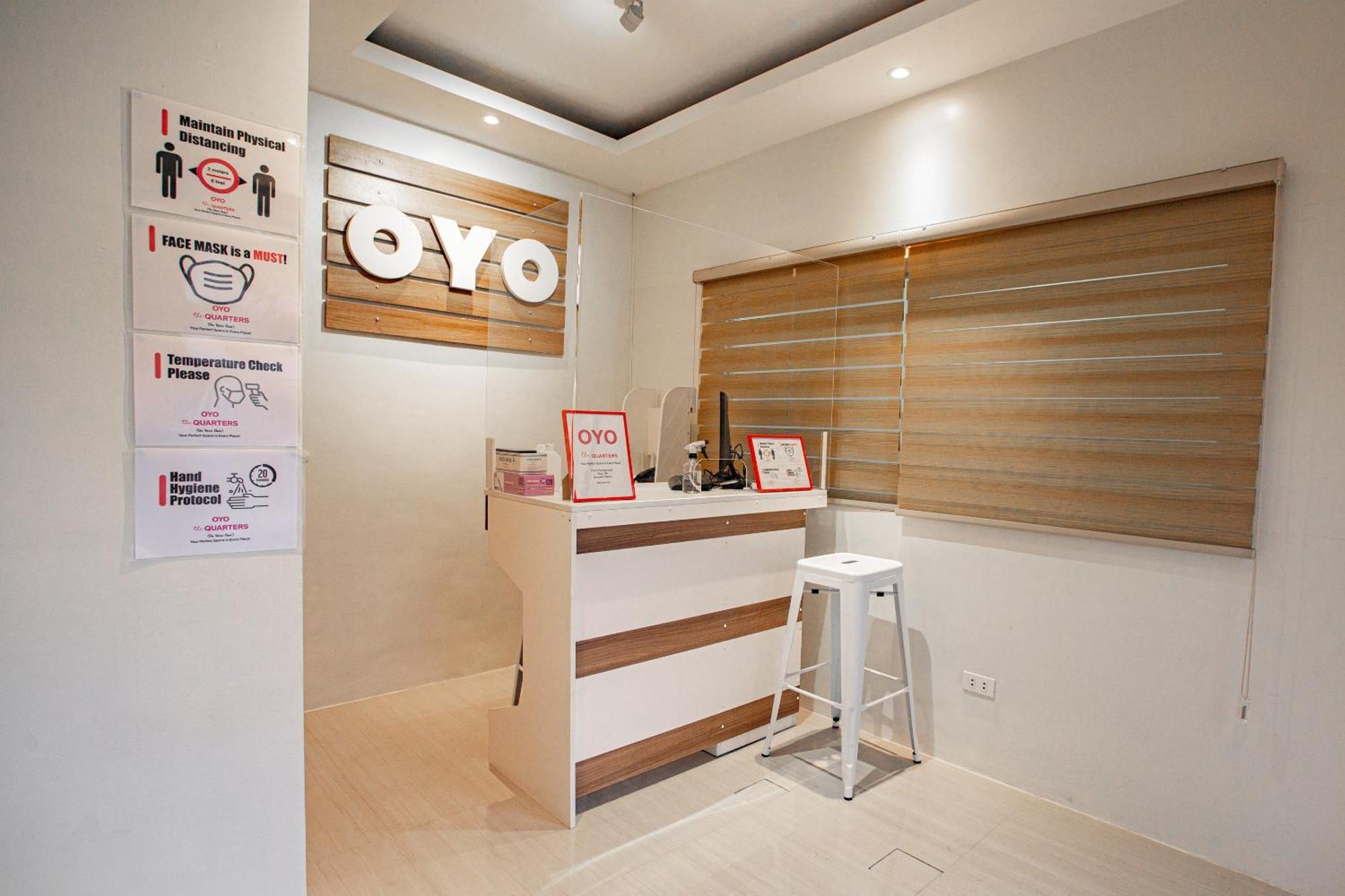 Oyo 605 The Quarters Hotell Manila Eksteriør bilde